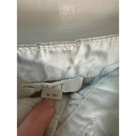 Loft Women’s size 00 blue and white dyed shorts - Picture 6 of 9